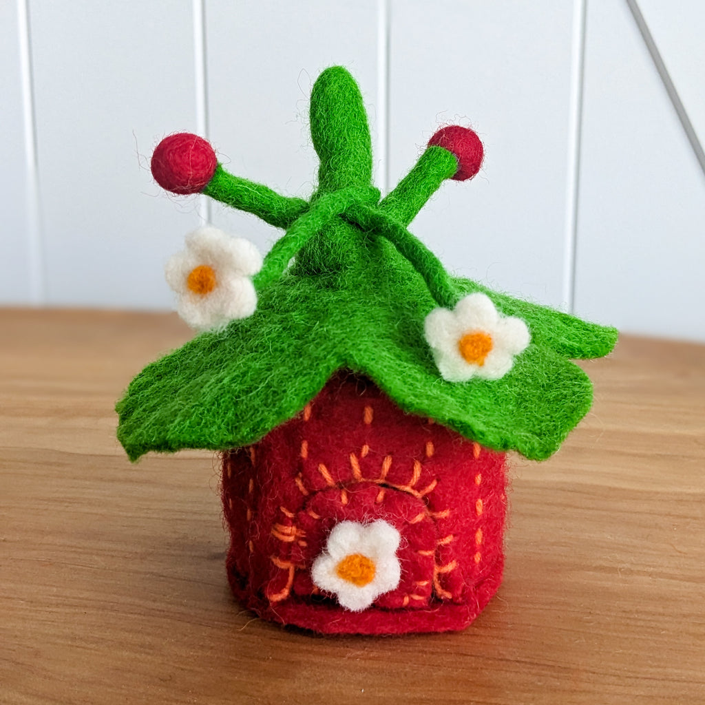 Felt Tiny Home - Strawberry Leaf