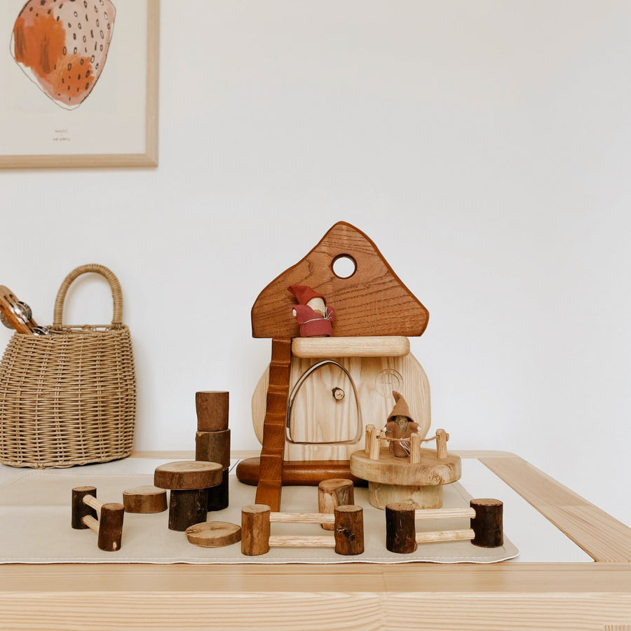 Qtoys | Wooden Mushroom House Play Set