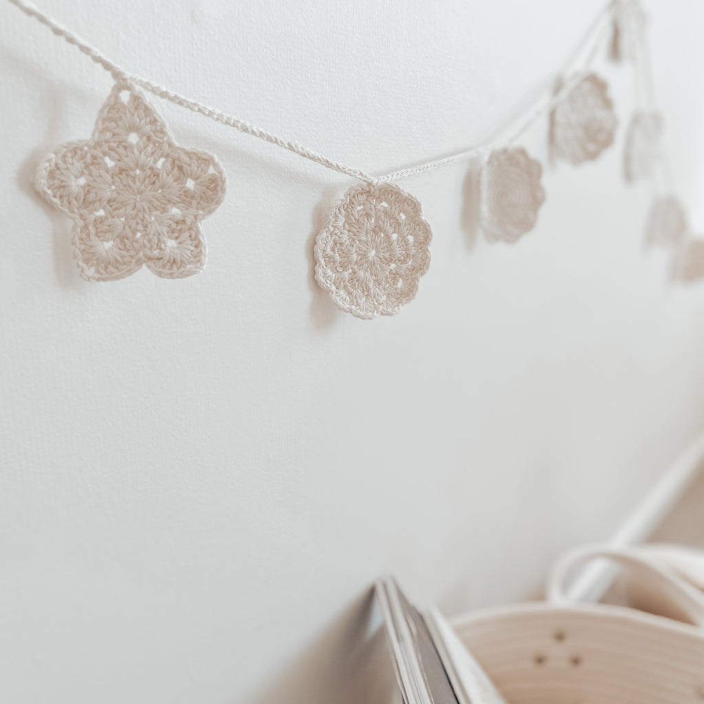 Crochet Garland - Vintage Cream