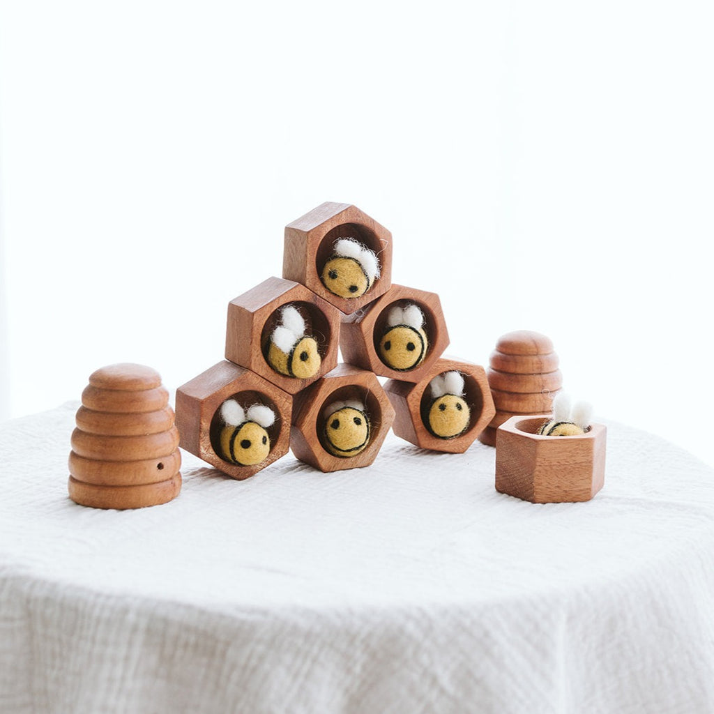 Natural Wooden Honeycomb Beehive Set
