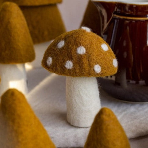 Muskhane Felt Dotty Mushrooms | Gold