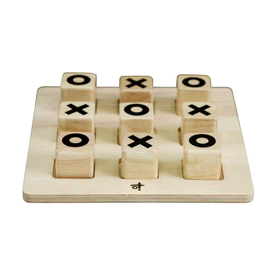Wooden Noughts and Crosses Shaker Set